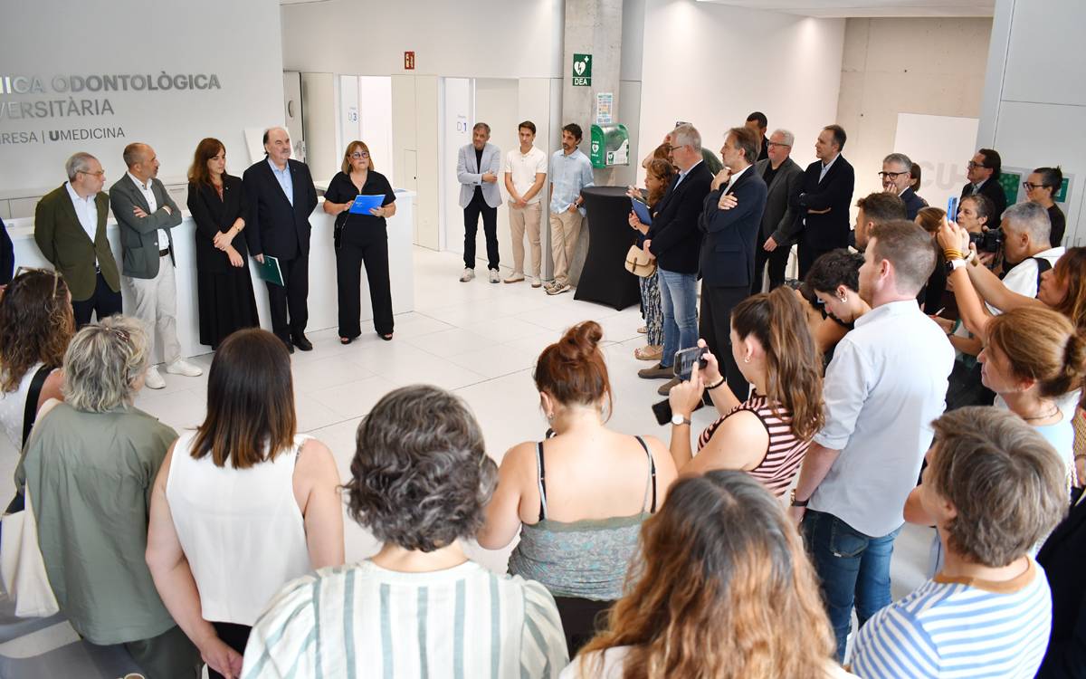 La Clínica Odontològica Universitària de Manresa inicia una nova etapa amb més activitat docent
