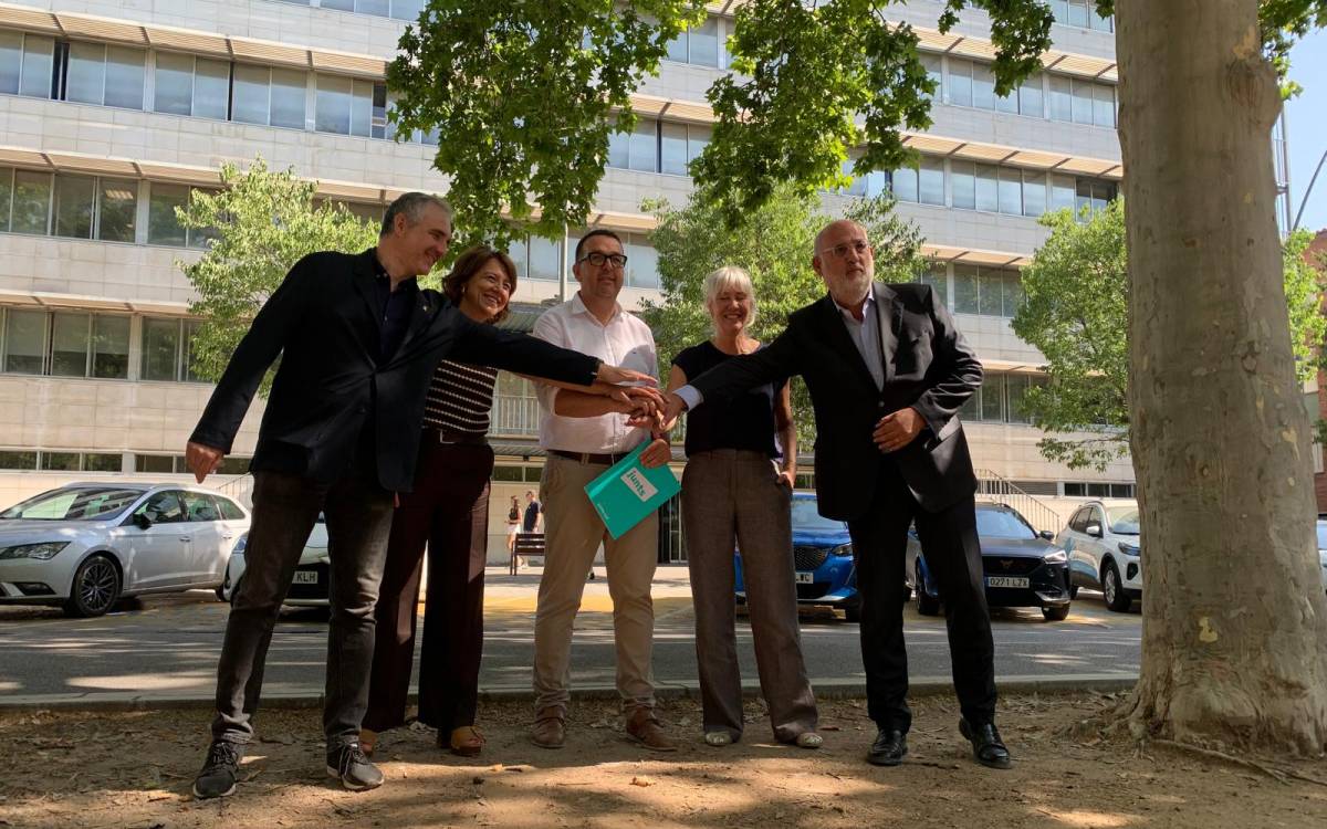 Fàbrega, Erra, Castells, Madrenas i Pujol, aquest divendres a Vic. - Irene Giménez Fàbrega, Erra, Castells, Madrenas i Pujol, aquest divendres a Vic.