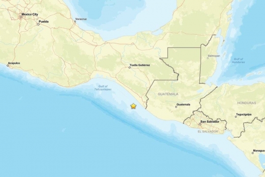 Un terratrèmol de magnitud 7,3 sacseja la costa de Mèxic