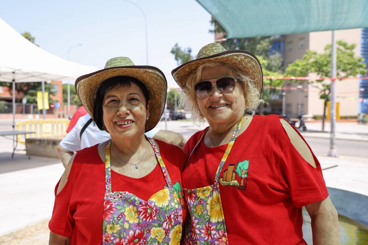 Paella de la festa major de Sant Julià - Víctor Castillo Paella de la festa major de Sant Julià