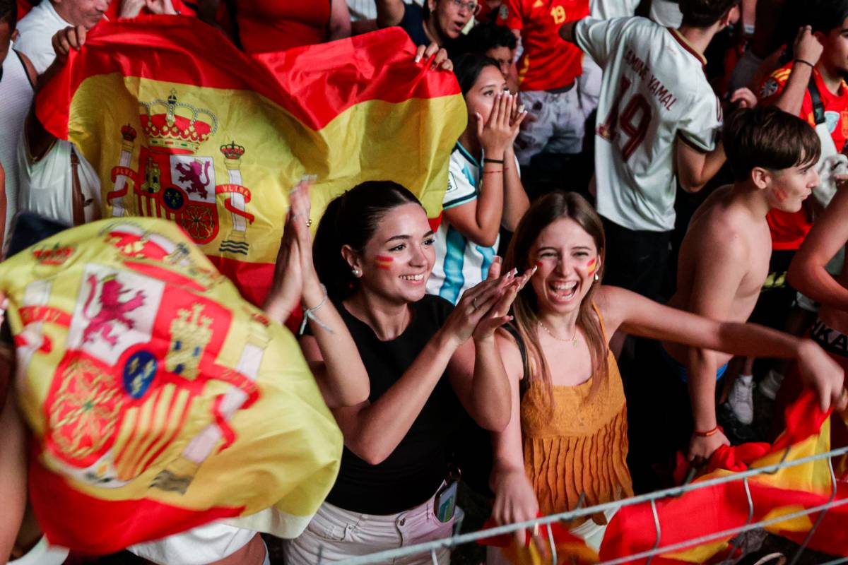 Celebració de la victòria de la selecció espanyola de futbol a la final del Mundial a Terrassa - Lluís Clotet Celebració de la victòria de la selecció espanyola de futbol a la final del Mundial a Terrassa