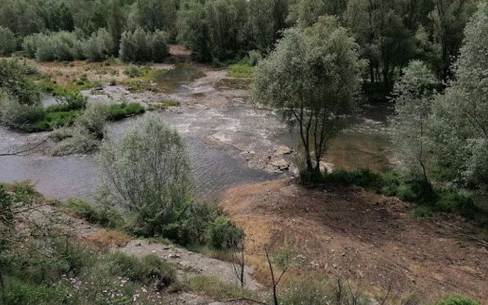 El riu Ter a l`illa del Sorral, a les Masies de Voltregà, després d`eliminar-hi la passera. - CREM El riu Ter a l`illa del Sorral, a les Masies de Voltregà, després d`eliminar-hi la passera.