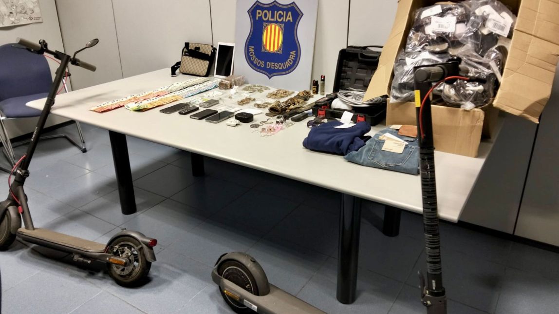 Desmantellen un punt de venda de droga molt actiu a Mataró