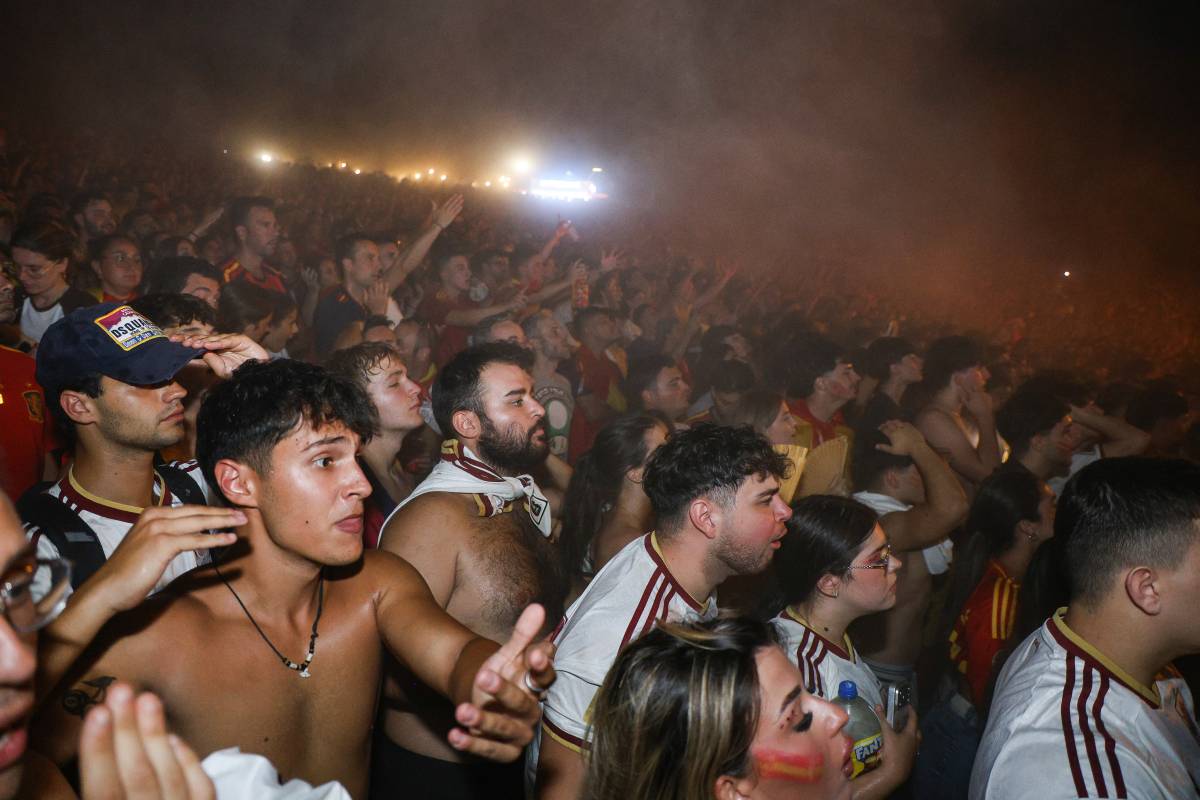Final del Mundial entre Espanya i Argentina a l`amfiteatre del parc de Catalunya - Víctor Castillo Final del Mundial entre Espanya i Argentina a l`amfiteatre del parc de Catalunya
