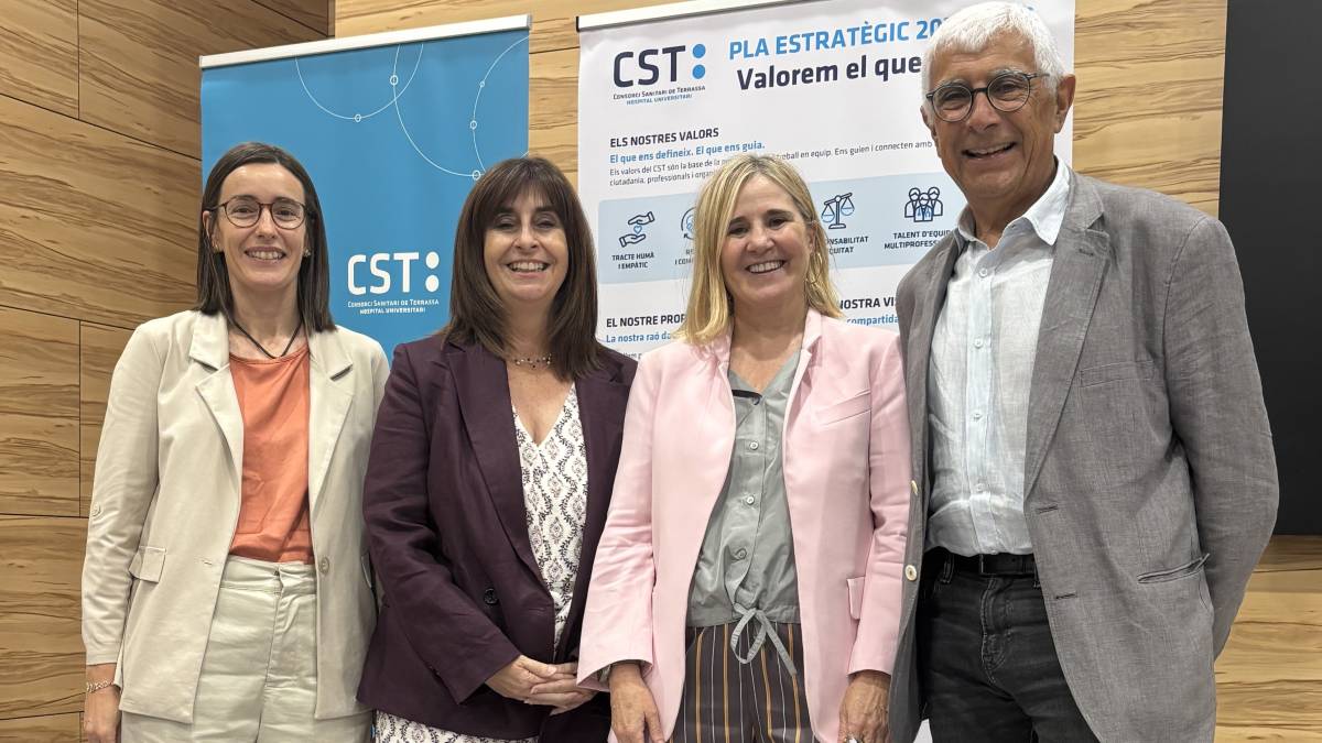 La Dra. Maite Garolera ha pres possessió de la plaça de catedràtica de l'àrea de Psicologia de la Universitat Internacio - CST