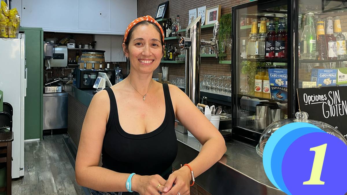 «Al bar som tots del barri i vivim l’estiu lluny de la platja i el turisme»