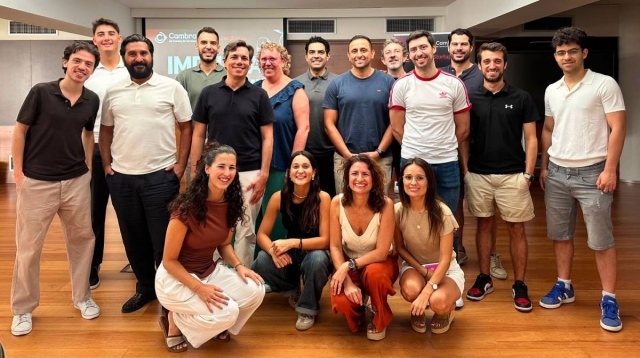 Una IA que prepara la visita mèdica, una polsera contra l’anafilaxi i formació per WhatsApp: la Cambra accelera deu 