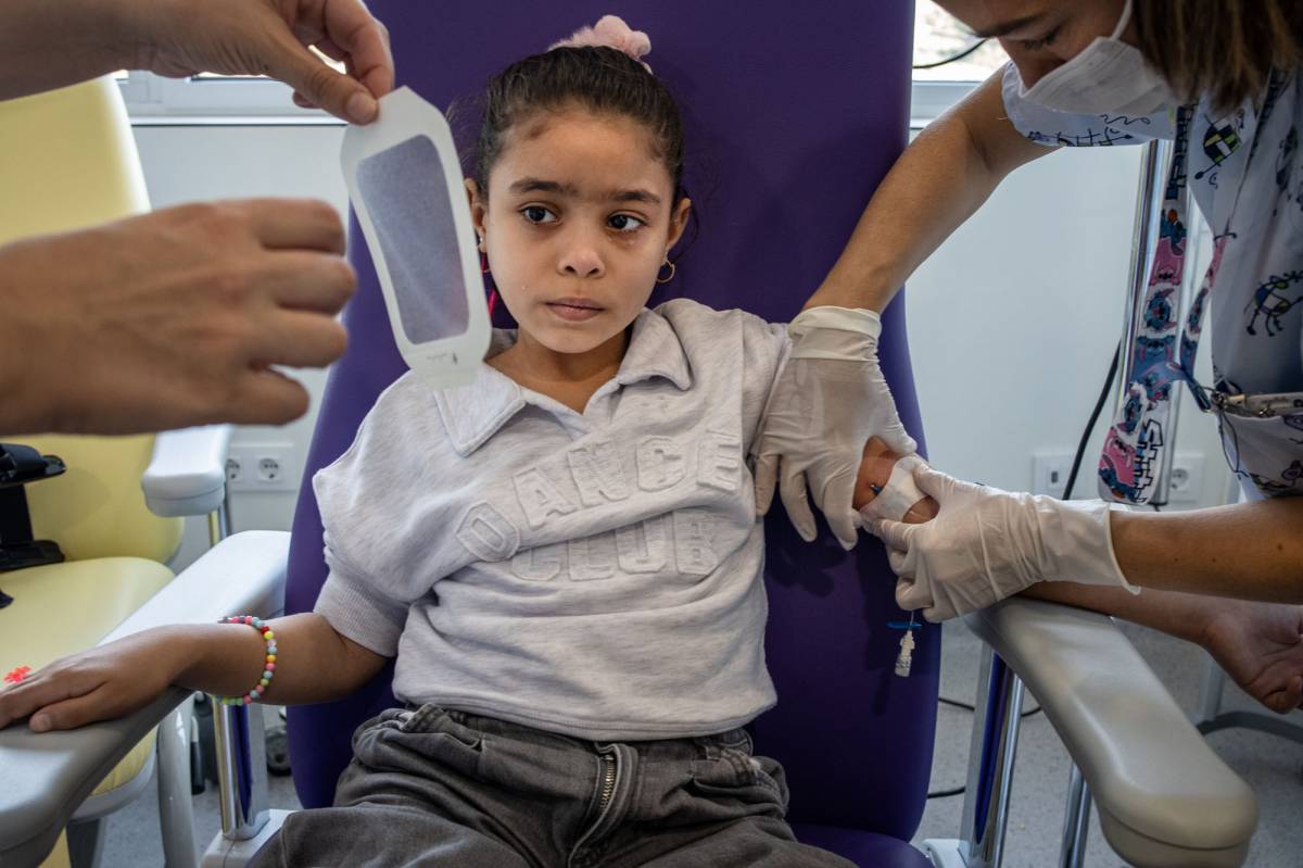 El fotògraf Sergi Cámara retrata els infants de Gaza atesos als hospitals catalans - El fotògraf Sergi Cámara retrata els infants de Gaza atesos als hospitals catalans