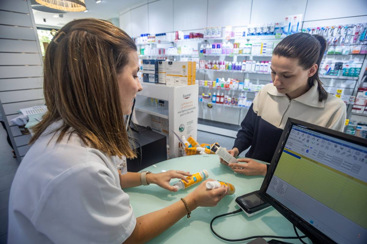 Les farmàcies obertes a l'agost a Sabadell: consulta el llistat complet i les de guàrdia