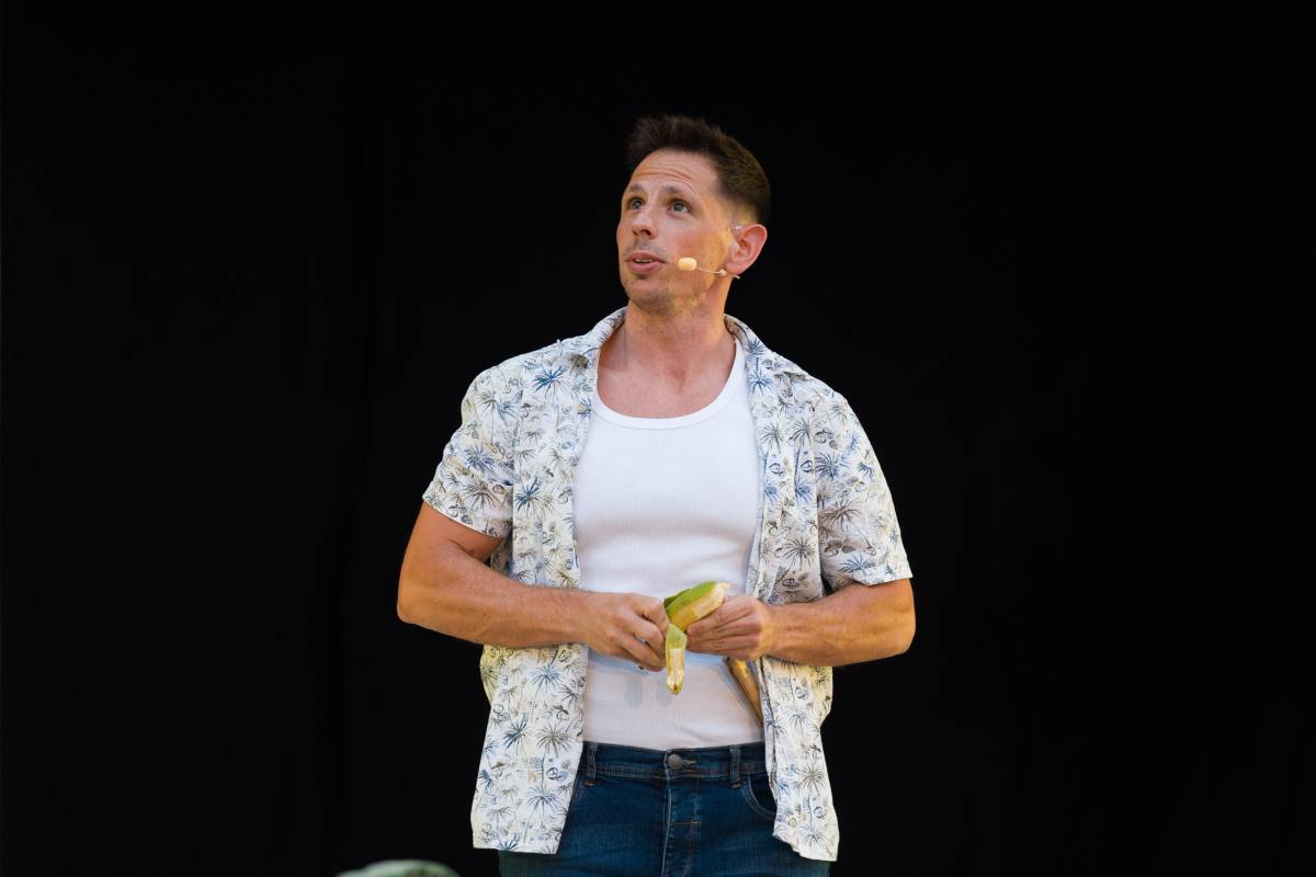 Escena durant l`assaig de `Romeu i Julieta`, de la companyia Amfiteatre - DAVID CHAO Escena durant l`assaig de `Romeu i Julieta`, de la companyia Amfiteatre