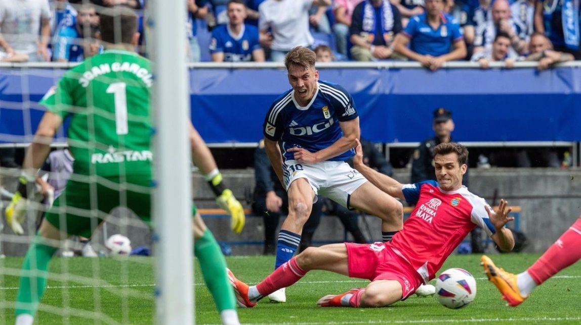 Detenen 17 aficionats per la baralla a l'Espanyol-Oviedo del play-off d'ascens a primera