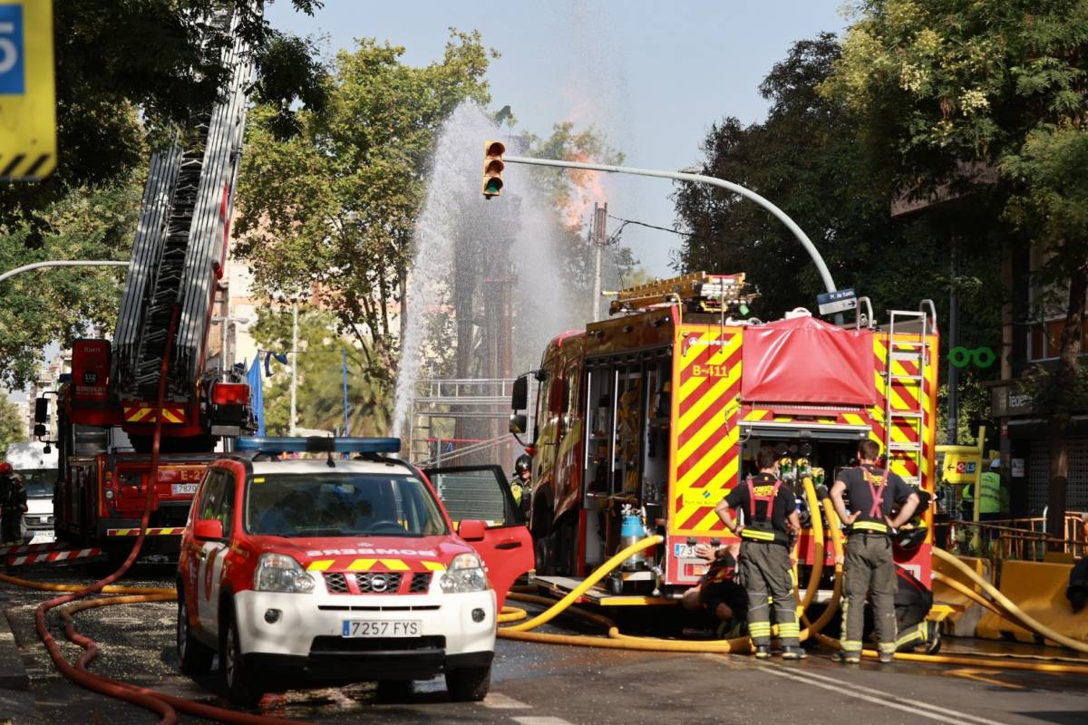 Vuit ferits, dos de greus, per una explosió de gas a l’estació de metro de plaça de Sants de Barcelona