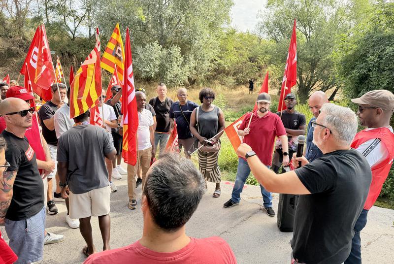 Concentració a la passera que travessa el riu Gurri, al seu pas entre Vic i Santa Eugènia de Berga - Concentració a la passera que travessa el riu Gurri, al seu pas entre Vic i Santa Eugènia de Berga