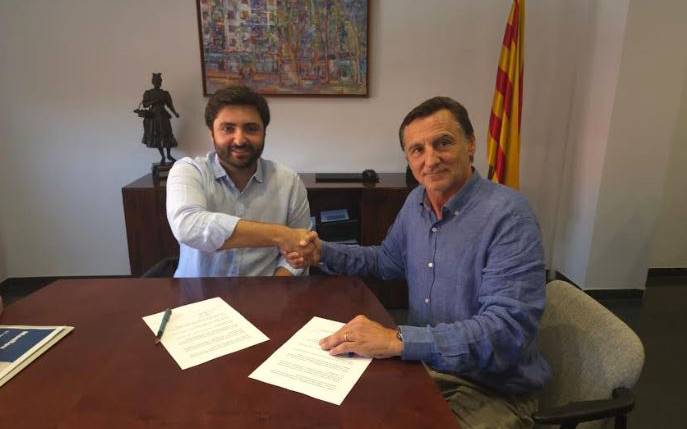 Manlleu i Veolia renoven del conveni per ajudar famílies vulnerables a pagar els rebuts de l'aigua