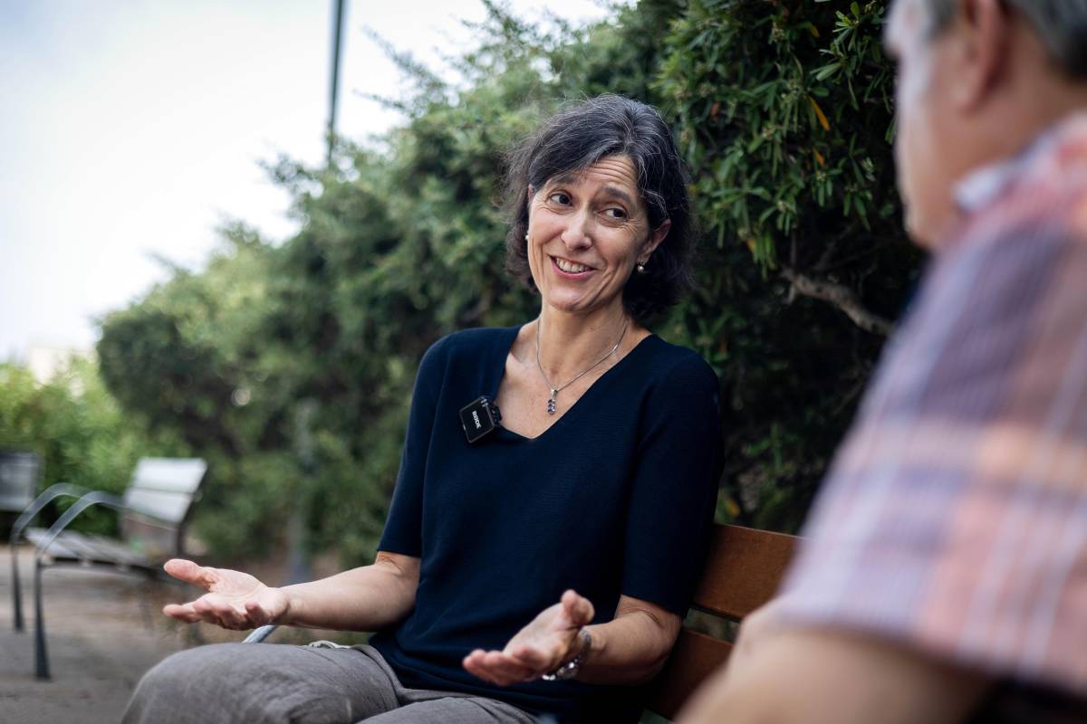 Alícia Adserà és demògrafa i economista - Hugo Fernández Alícia Adserà és demògrafa i economista