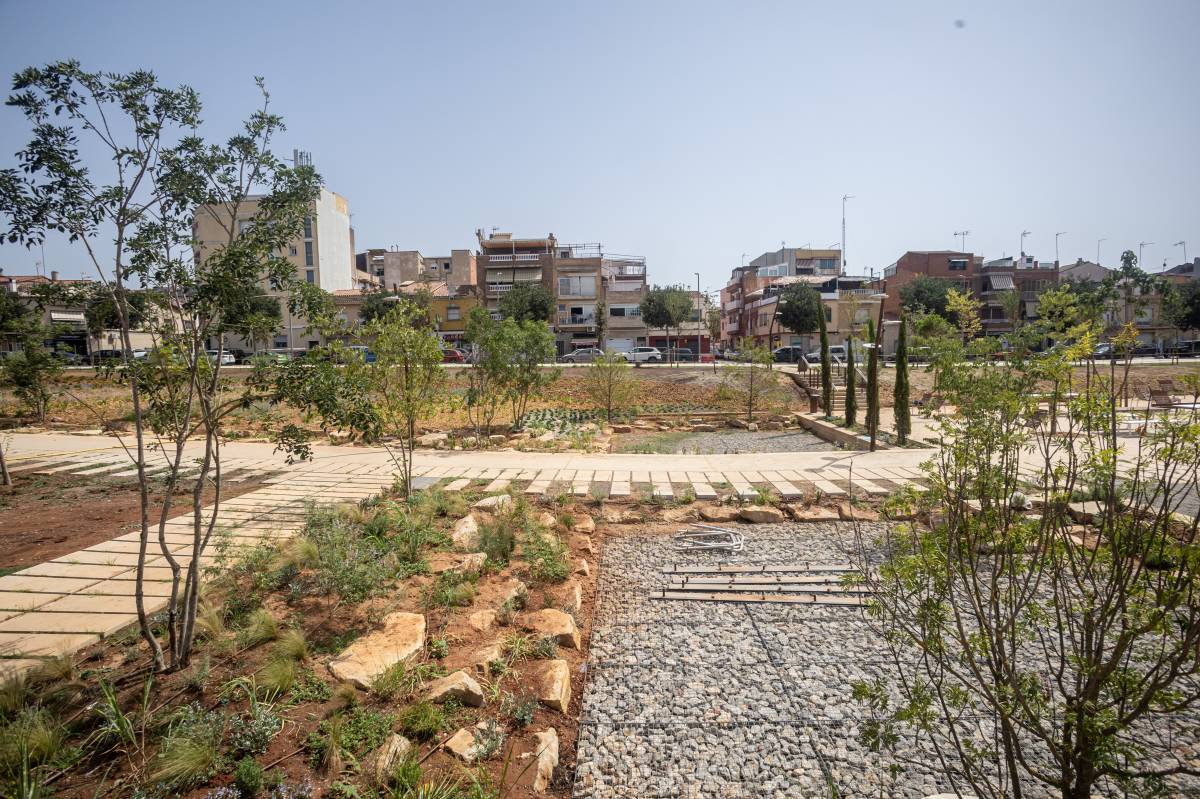 Els Jardins del Sud ja estan acabats - JUANMA PELÁEZ Els Jardins del Sud ja estan acabats