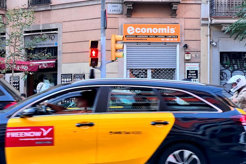 Canvi imminent als semàfors: què passarà amb el taronja?