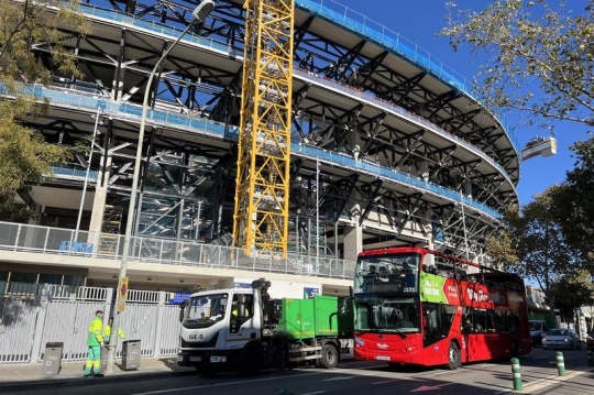 Un nou bus de TMB circularà al voltant del Camp Nou els dies de partit del Barça