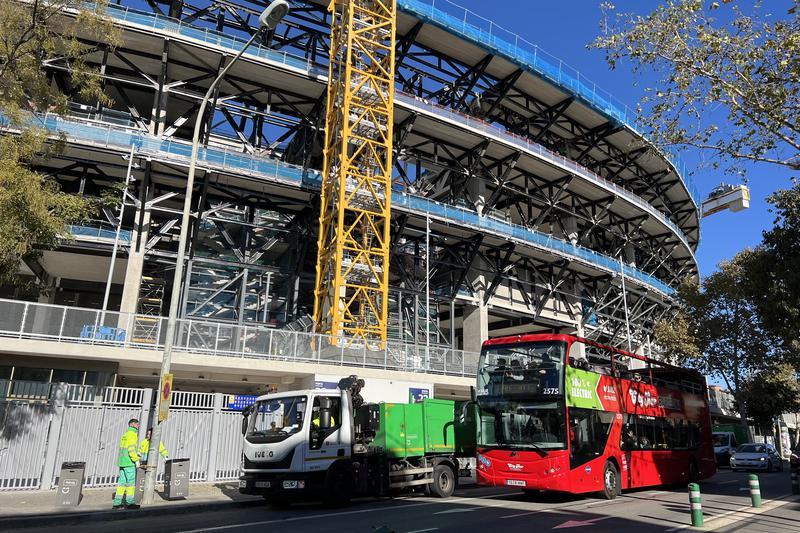 Un nou bus de TMB circularà al voltant del Camp Nou els dies de partit del Barça
