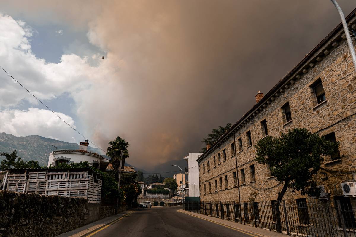 Megaincendis sense control a Espanya i França