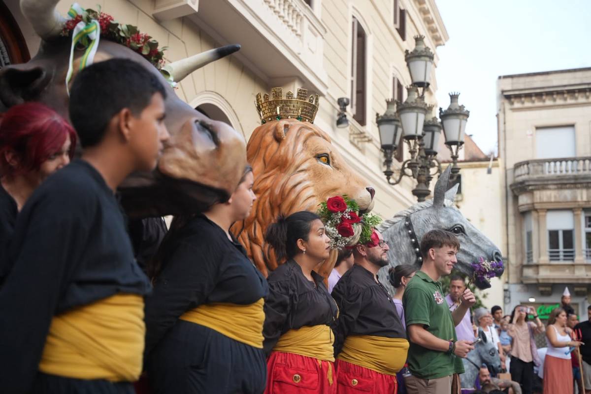Celebració de les Festes de Sant Feliu a la plaça de Sant Roc - DAVID CHAO Celebració de les Festes de Sant Feliu a la plaça de Sant Roc