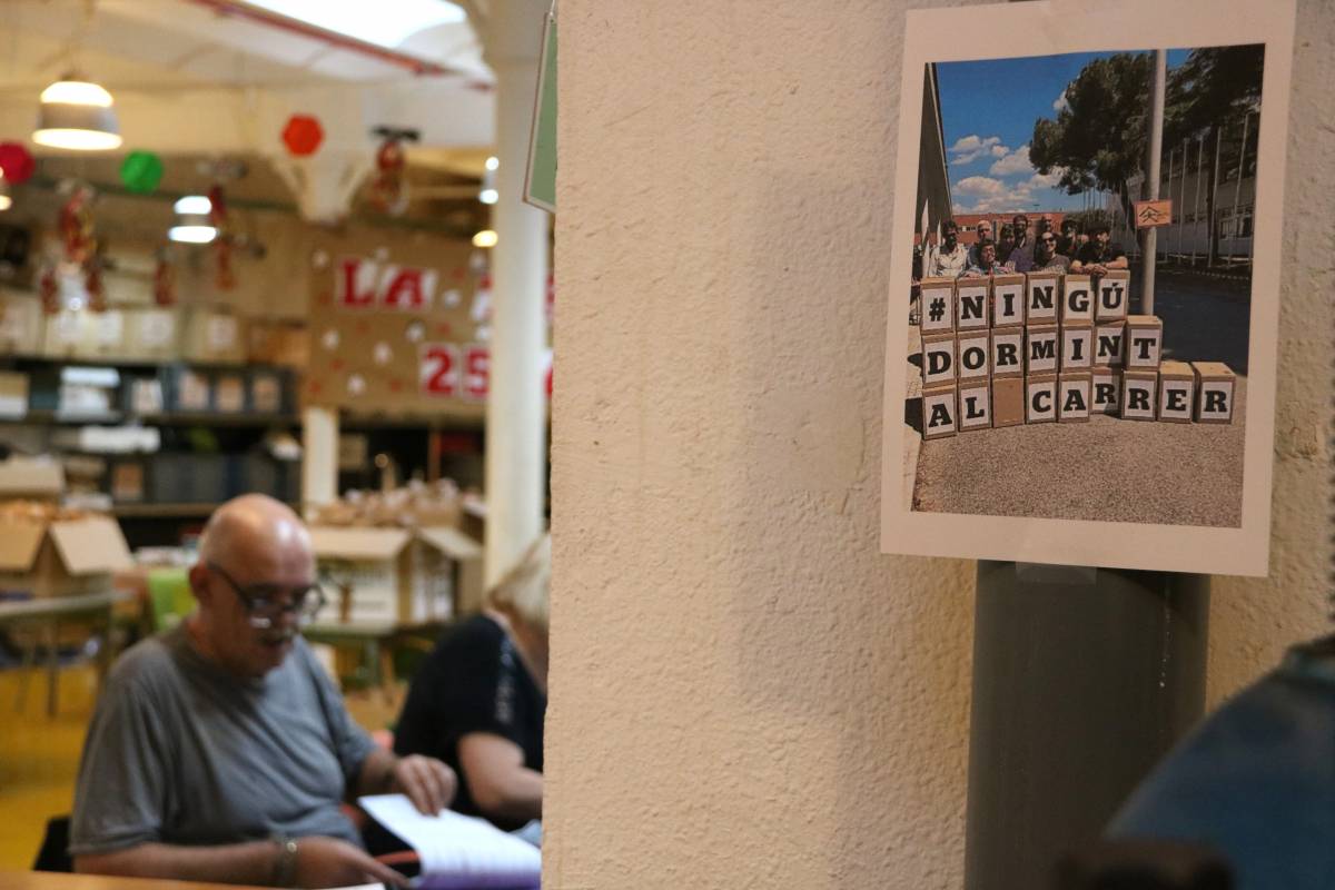 Les altes temperatures també colpegen el sensellarisme: «Molta gent que viu al carrer mor per la calor»