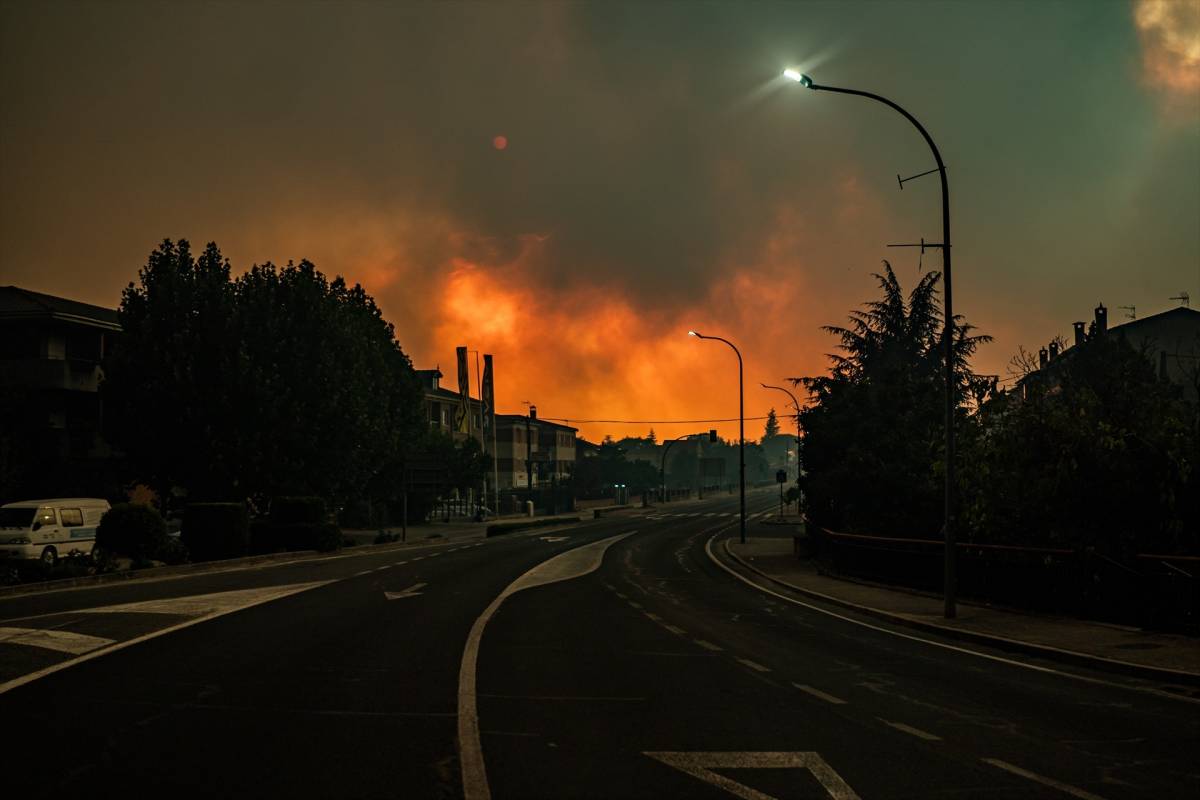 Hores clau per als grans incendis de Madrid i Àvila: tres focus principals per aturar les flames