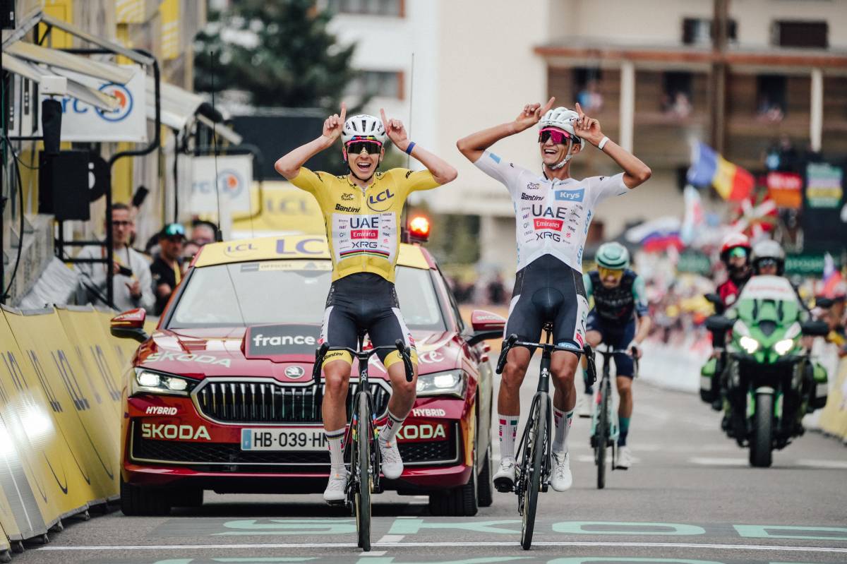 Pogačar guanya amb absoluta autoritat el Tour que va sortir de Catalunya