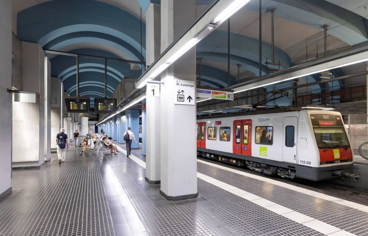 Ferrocarrils renova les vies entre Gràcia i Sarrià: dates, afectacions i servei alternatiu