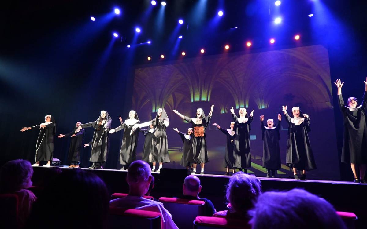 L'Aula d'Arts Escèniques del Kursaal incorpora un curs de maquillatge al nou curs 2026-2027