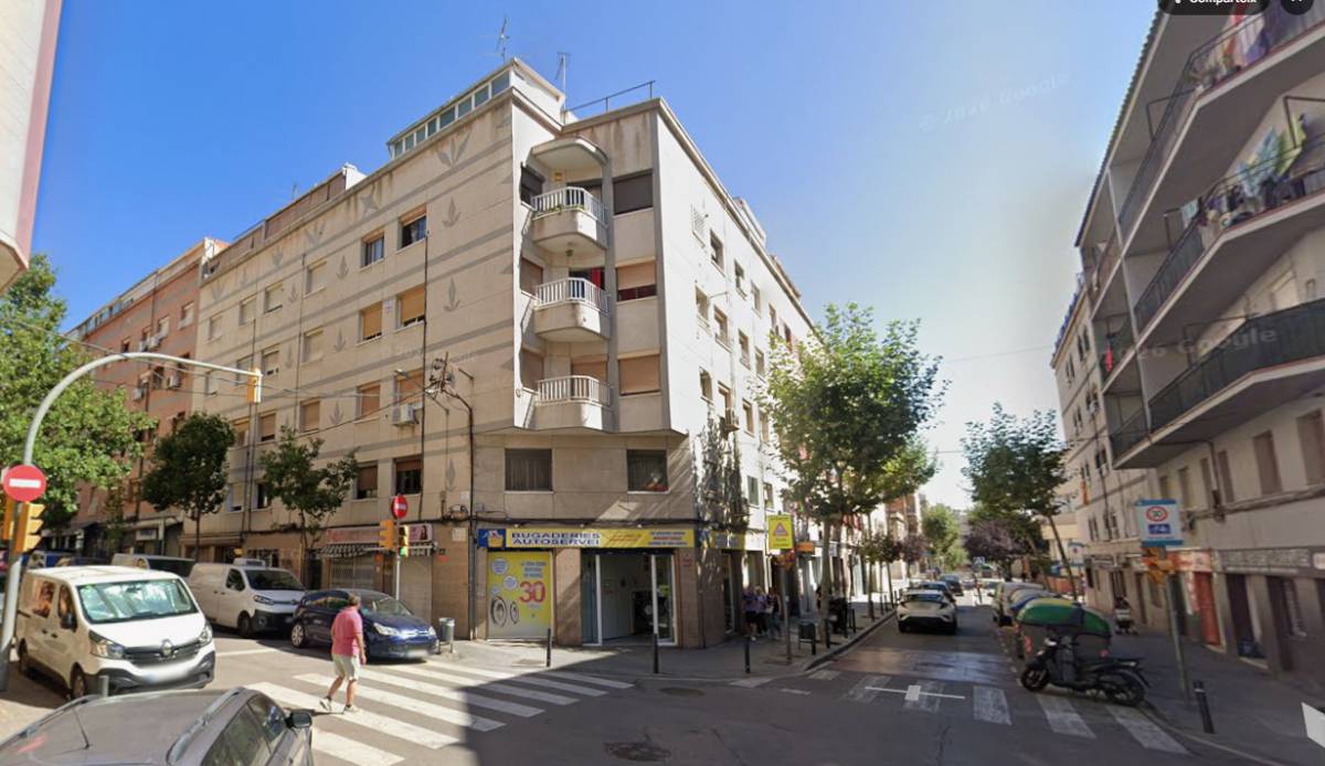 Detingut un home per la mort a ganivetades d'un altre a l'Hospitalet de Llobregat