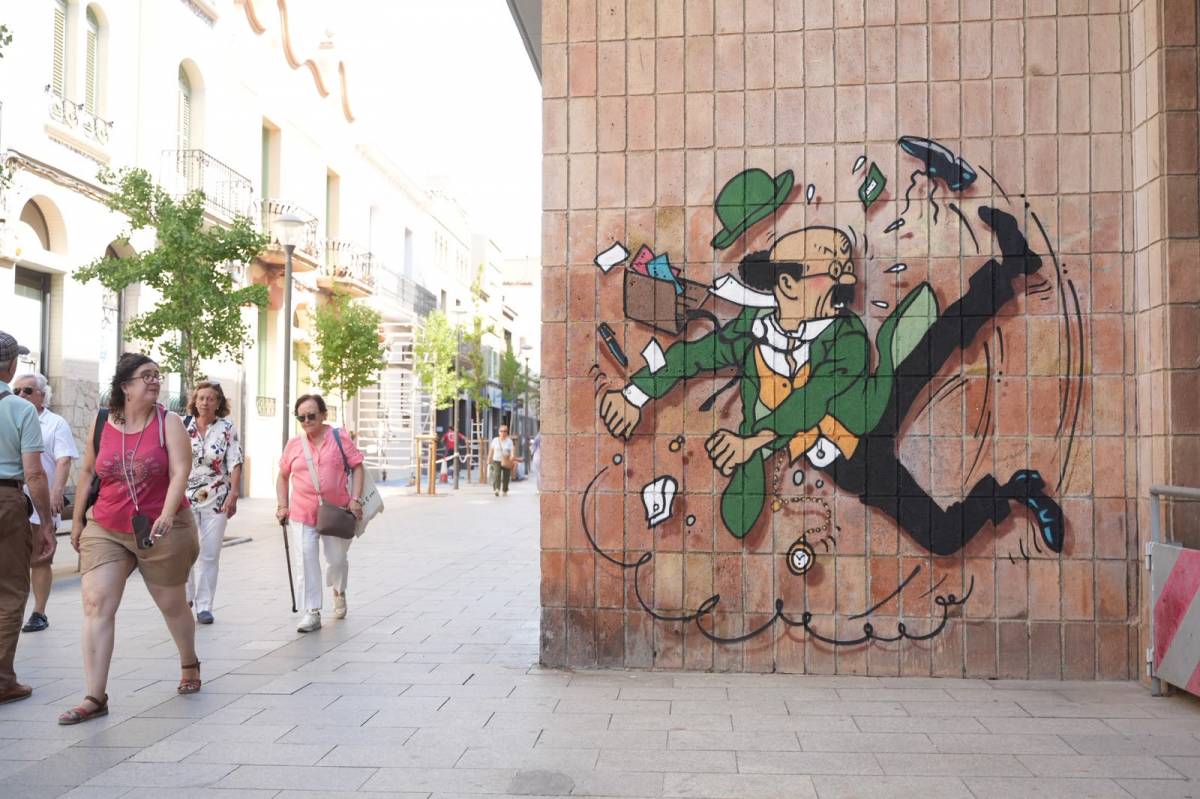 La puntada de peu de Tornassol a la Casa Vilalta: el quart mural de Tintín a Sabadell