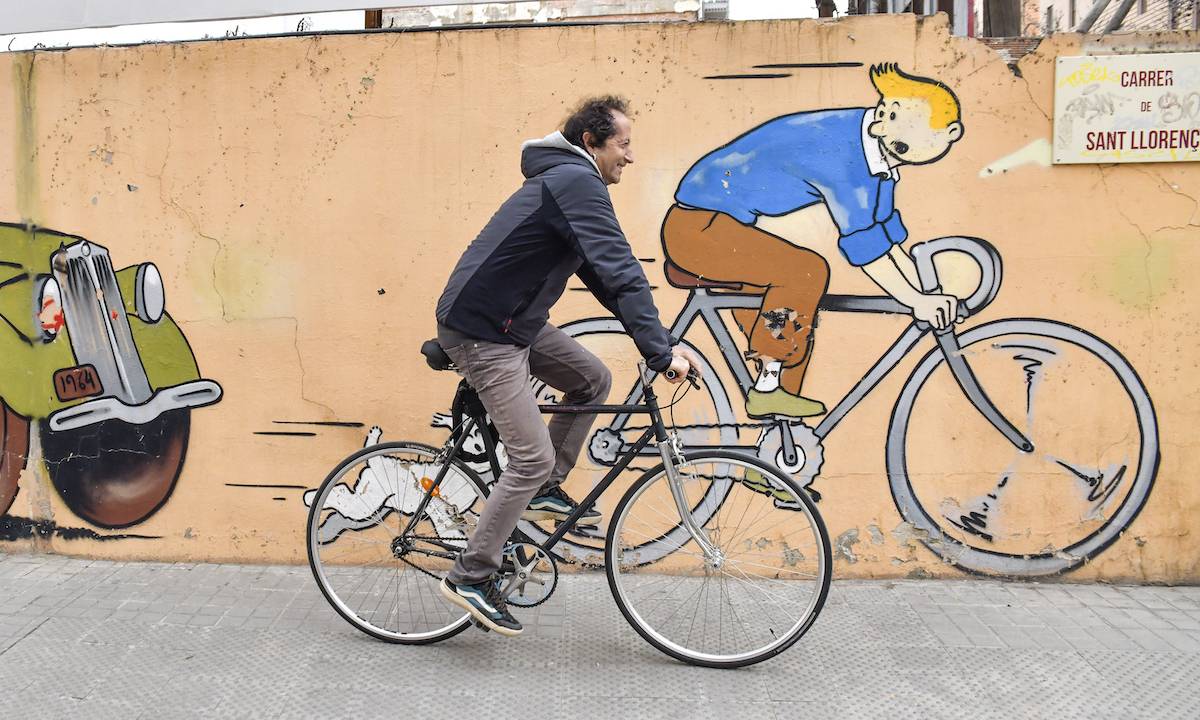 Werens en el seu mural de Tintín del carrer Sant Llorenç, abans de ser destruït - LLUÍS FRANCO