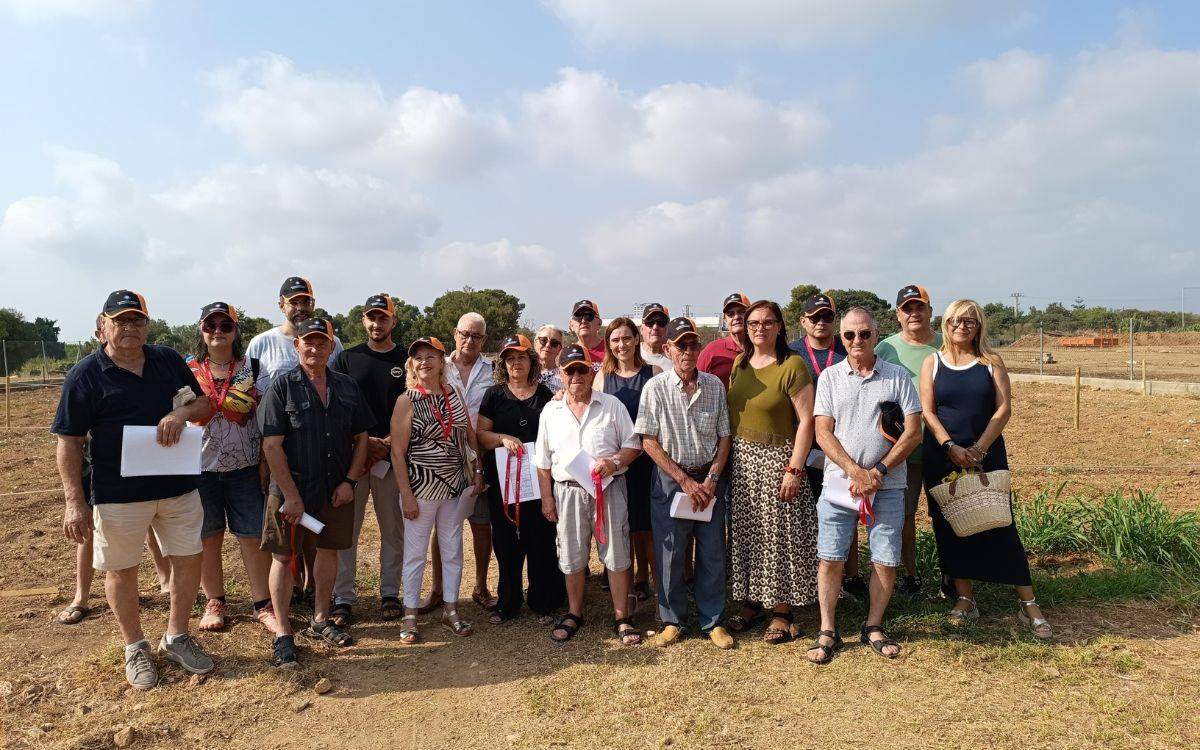 L’Ajuntament de Reus lliura les claus dels horts urbans a les persones adjudicatàries