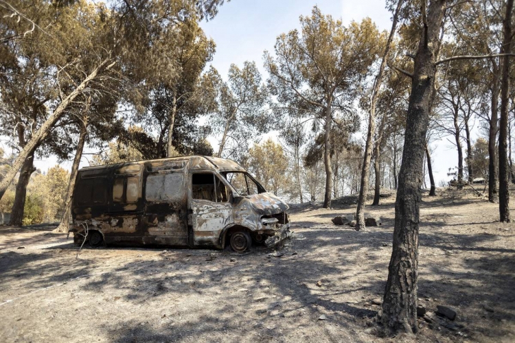 L'incendi del País Valencià supera les 10.000 hectàrees després de cinc dies