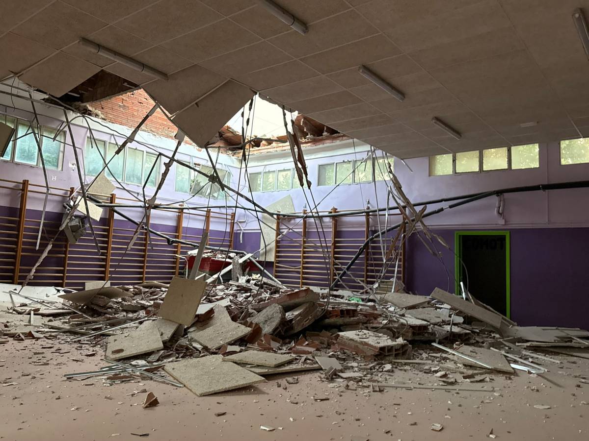 S'esfondra part del sostre del gimnàs de l'Escola Salvador Dalí de Figueres