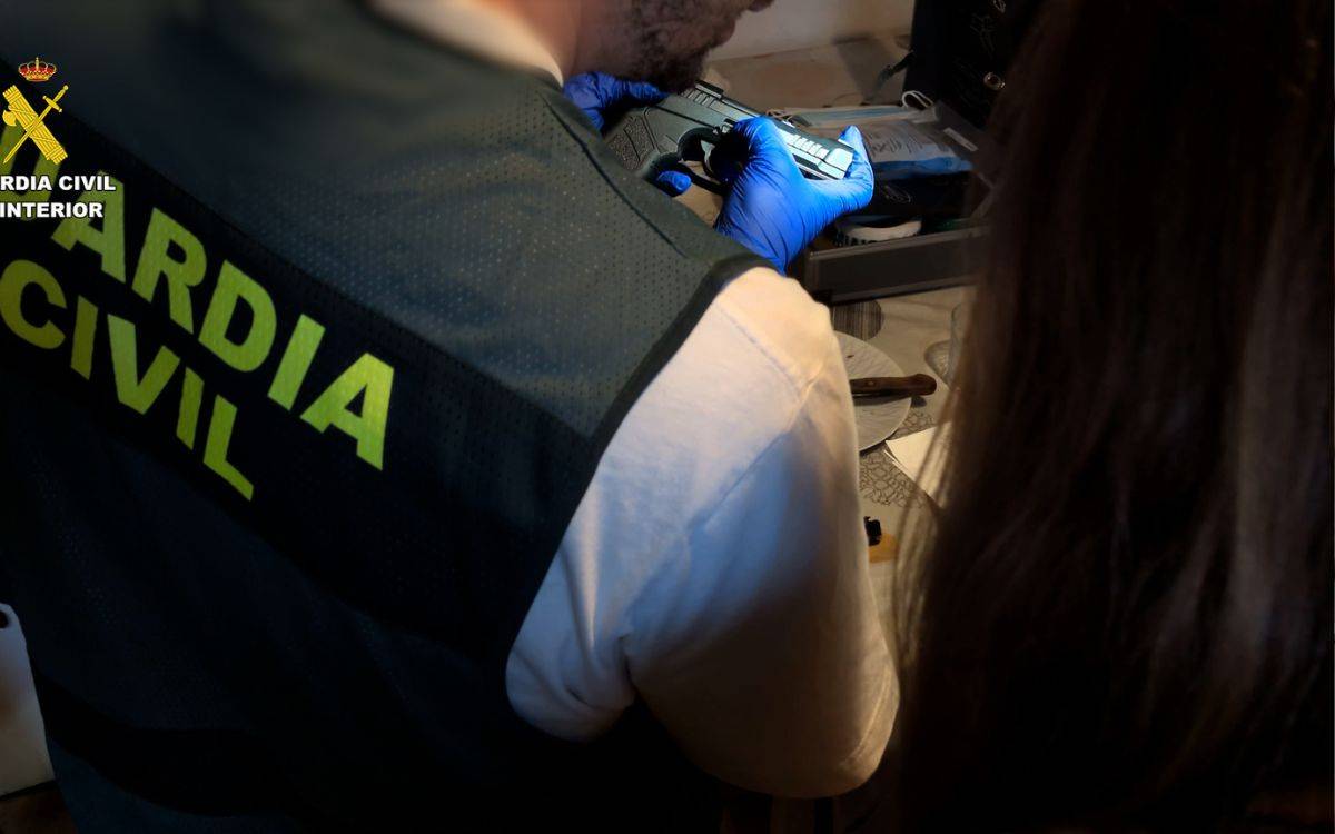 Desarticulen un grup criminal que cultivava marihuana en interiors al Camp de Tarragona i el Penedès