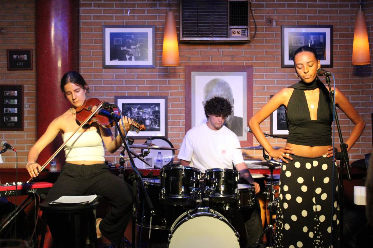 Kiani Vilar presenta a l'Sputnik de Solsona el seu darrer treball «Records en conserva»