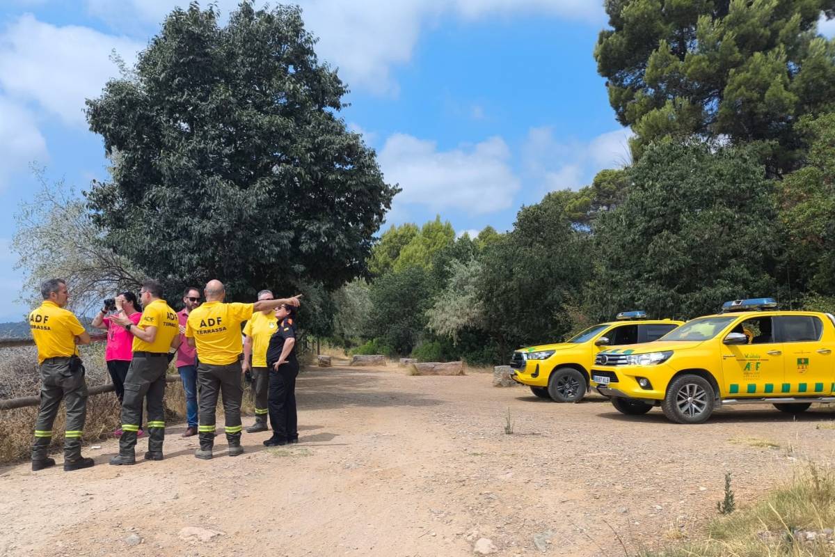 L'ADF mostra el seu dia a dia al govern municipal des de la nova base d'Els Bellots