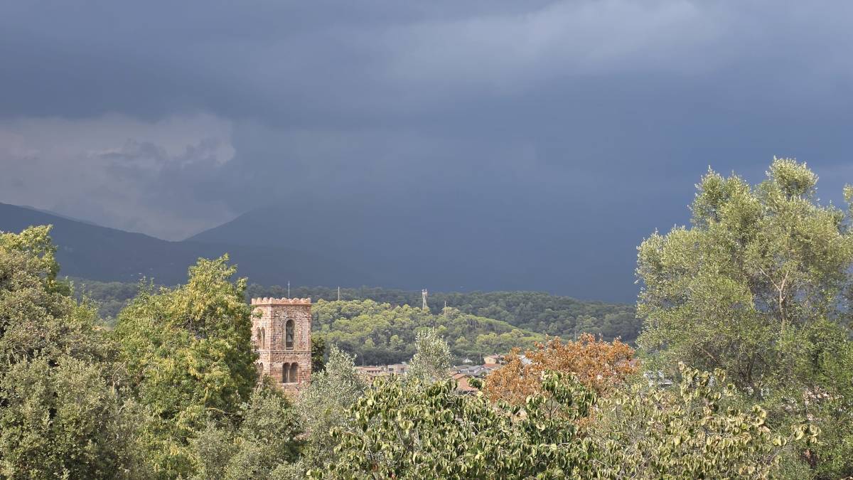 Setmana de xàfecs i tempestes: 30 comarques en alerta