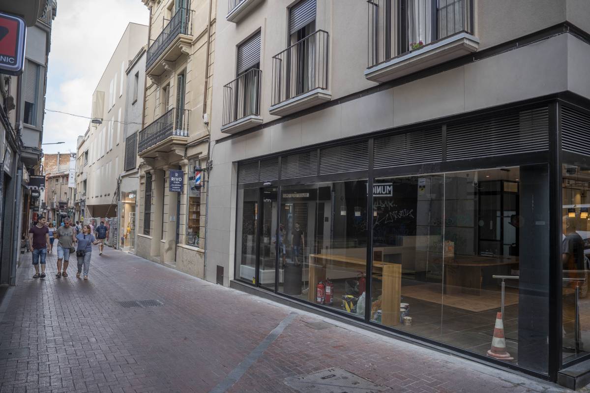 El nou local comercial del carrer de Sant Pere - Nebridi Aróztegui