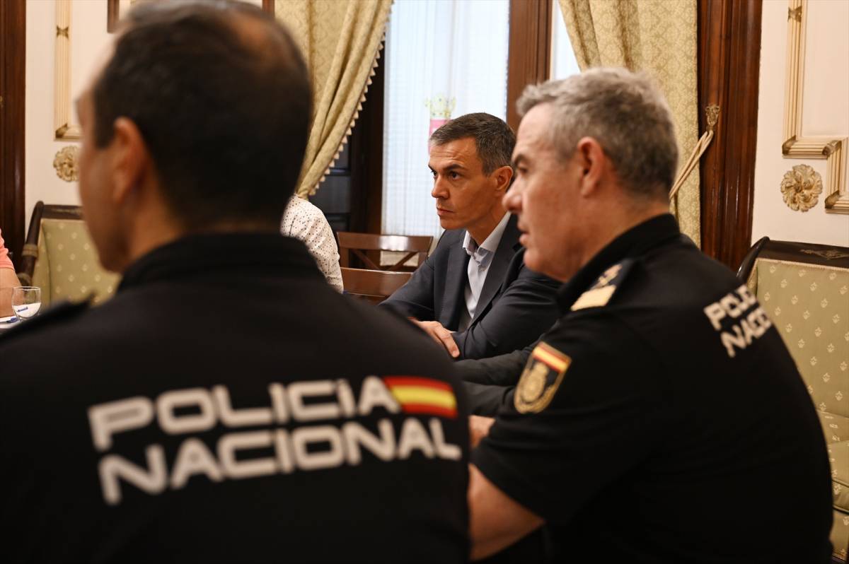 La crisi migratòria de Ceuta obre un nou front per a Pedro Sánchez