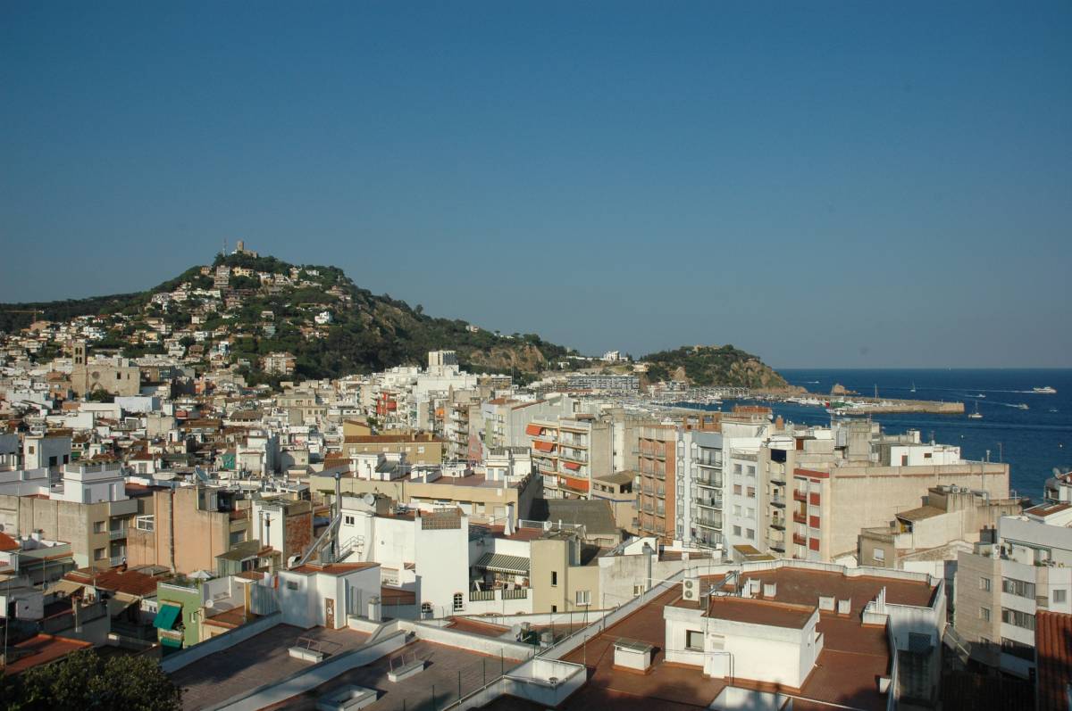 Detingut un home per agredir sexualment dues dones sense llar a Barcelona i Blanes