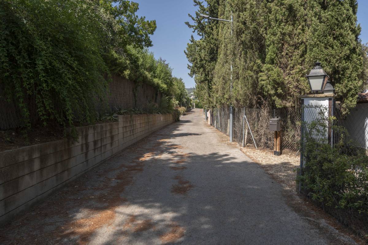 Carrer d`Antolina Boada - ALBERTO TALLÓN Carrer d`Antolina Boada