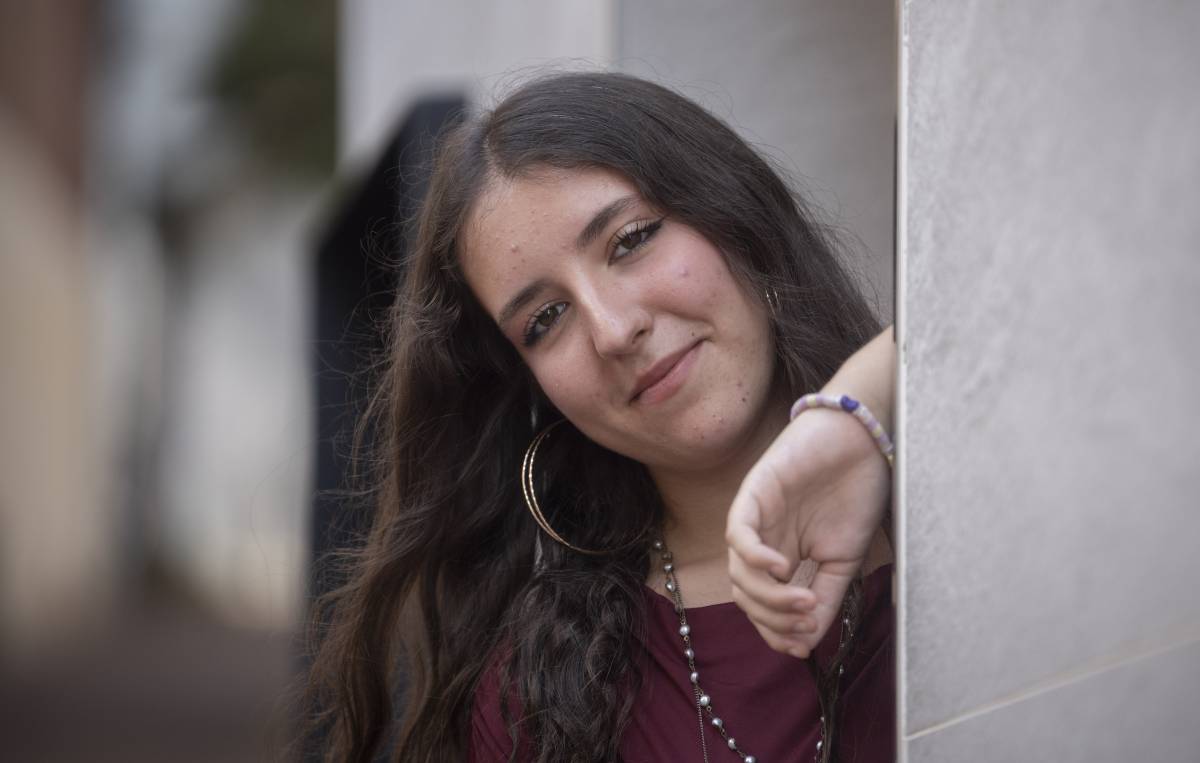 Leyre Raja, estudiant del batxillerat escènic a l’institut Torre del Palau, ha participat en el rodatge d' - NEBRIDI ARÓZTEGUI
