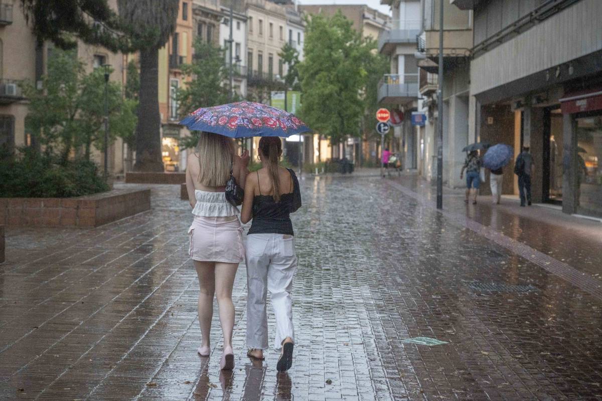 Un aiguat intens descarrega sobre Terrassa i deixa ratxes de fins a 30 litres per hora