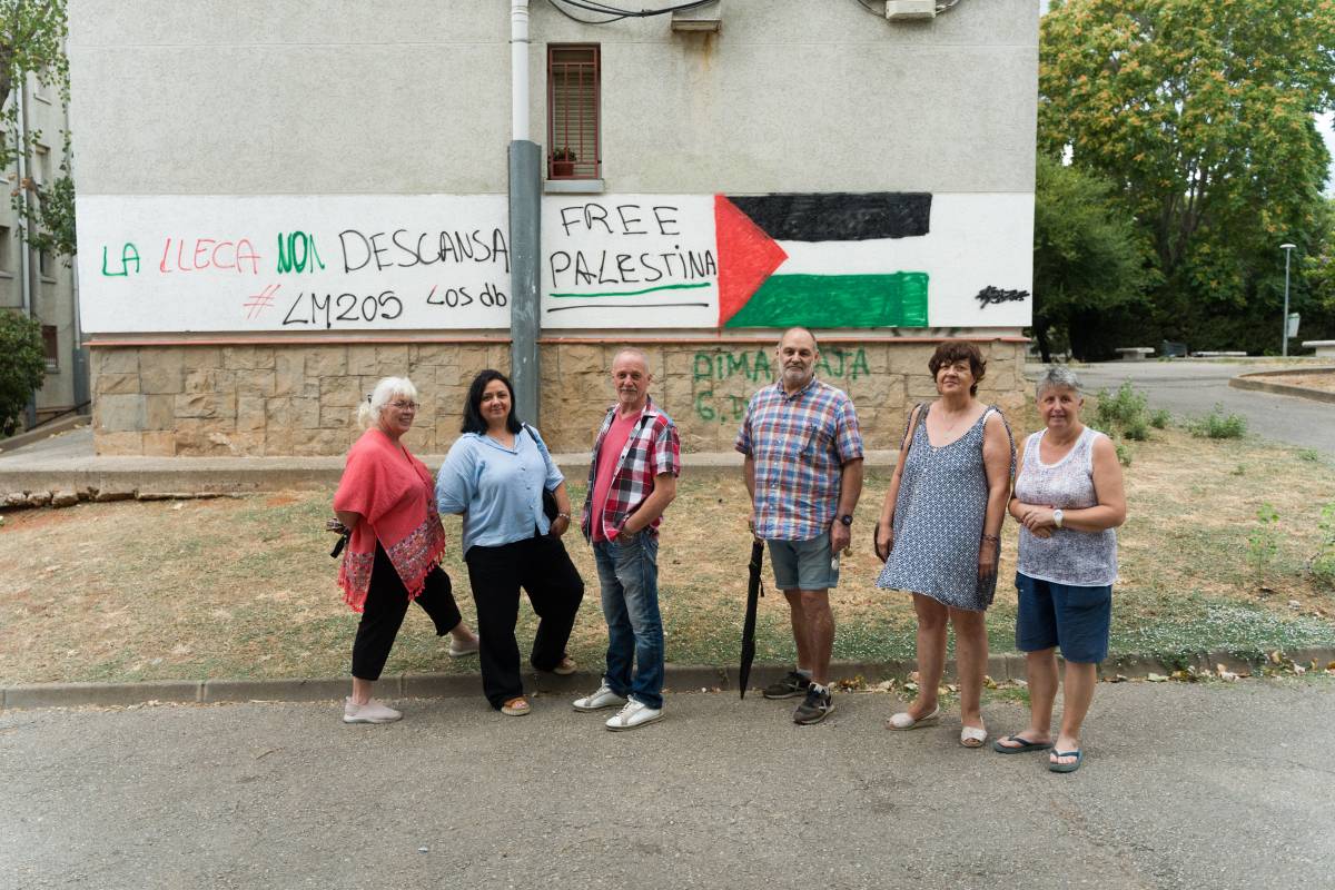 Tres blocs dels Merinals es planten davant una rehabilitació 