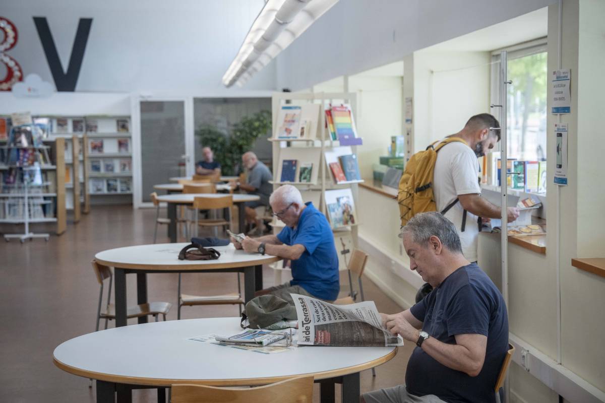 Tots els districtes de la ciutat tenen la seva biblioteca oberta durant l’agost - Nebridi Aróztegui Tots els districtes de la ciutat tenen la seva biblioteca oberta durant l’agost