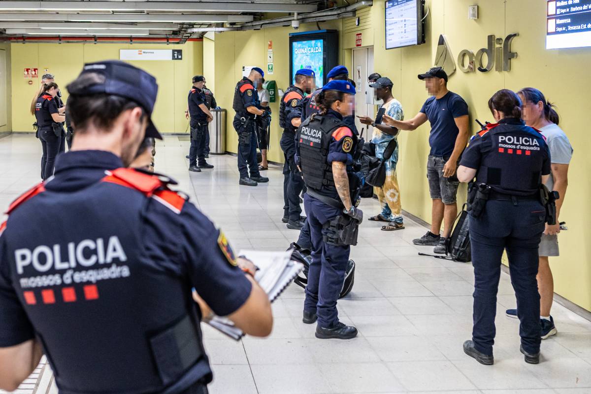 Operació Kanpai a l`estació de Sabadell Nord