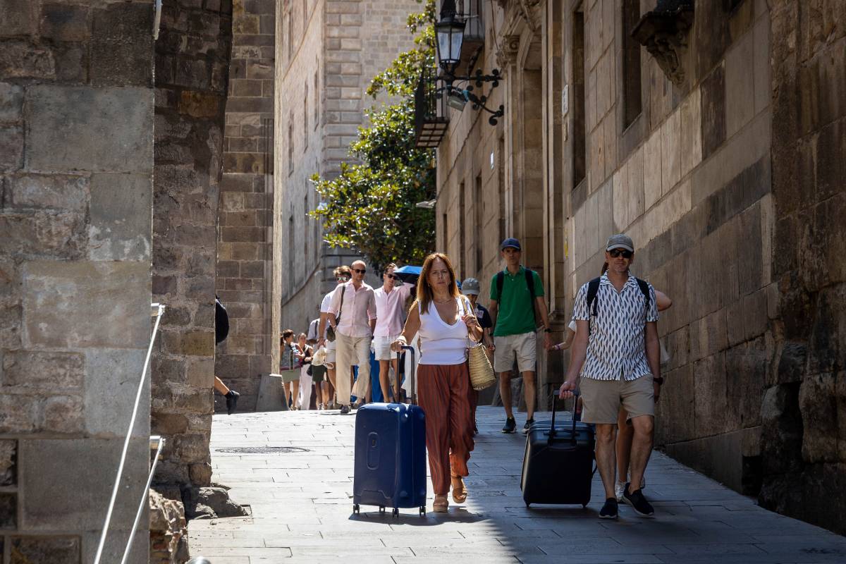 Barcelona esmicola un nou rècord: 52 nits tòrrides a l'estiu
